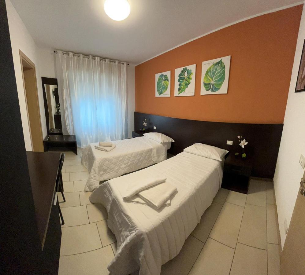 Bed & Breakfast La Rondinella Cerasolo Extérieur photo
