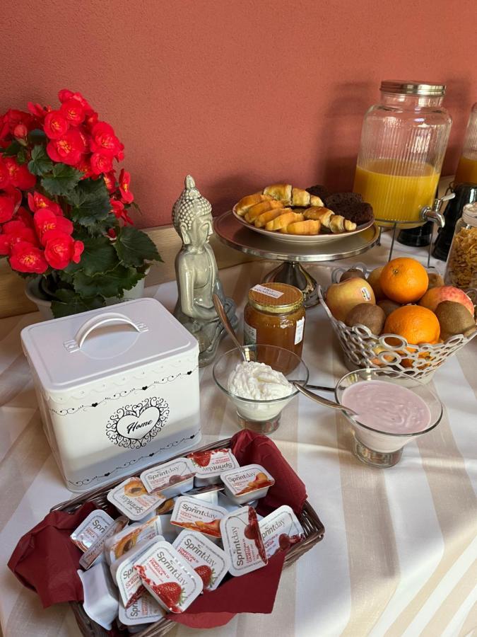 Bed & Breakfast La Rondinella Cerasolo Extérieur photo